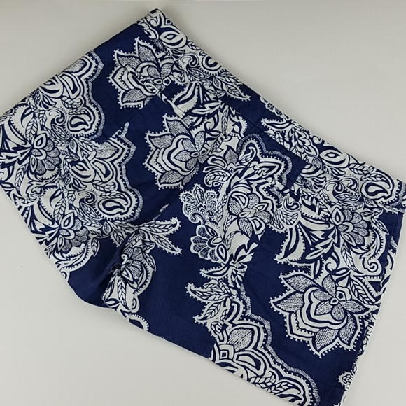 Gap shorts size 10 - Picture 2 of 6